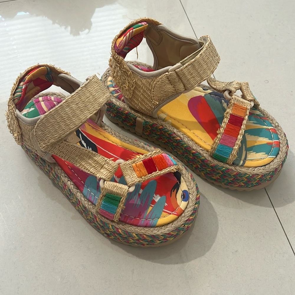Farm Rio Sandals